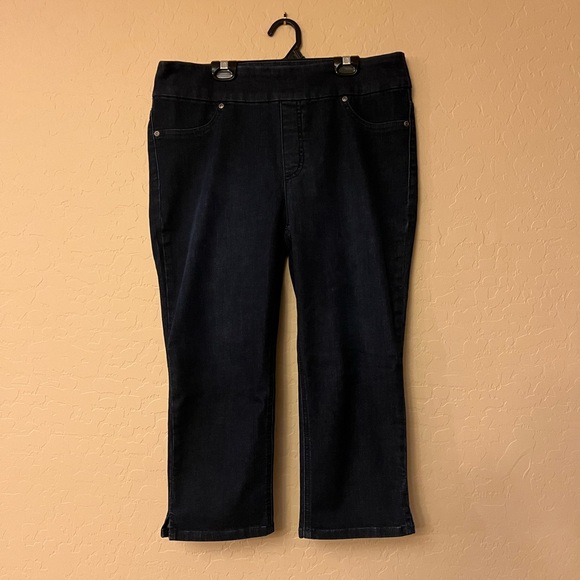 Chico’s Perfect Stretch Soft Jegging Capri Jeans - Picture 9 of 14